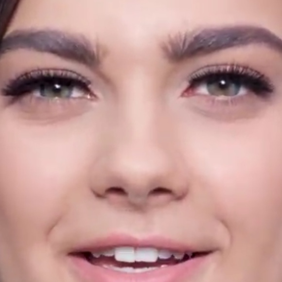 VELOUR LASHES // strut it 1/$20 and $15 each additional - Picture 5 of 5